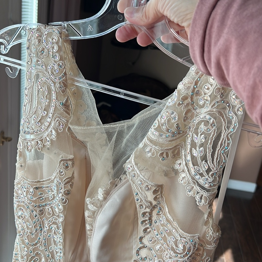 Ivory gown - Picture 8 of 14